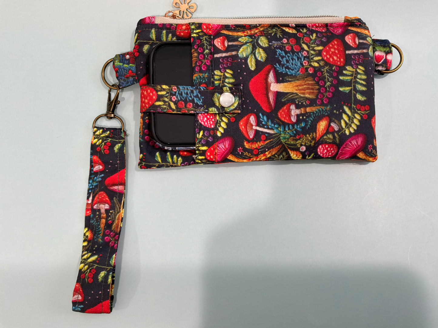 Adjustable Crossbody Phone Case Wallet Convertible Wristlet