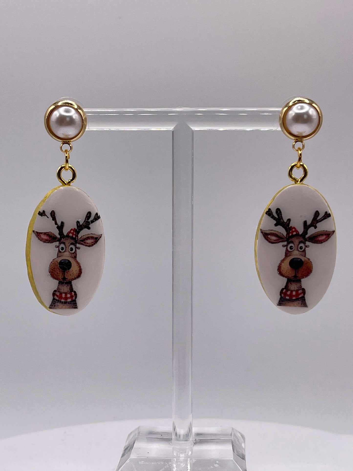 Reindeer Dangle Earrings 1