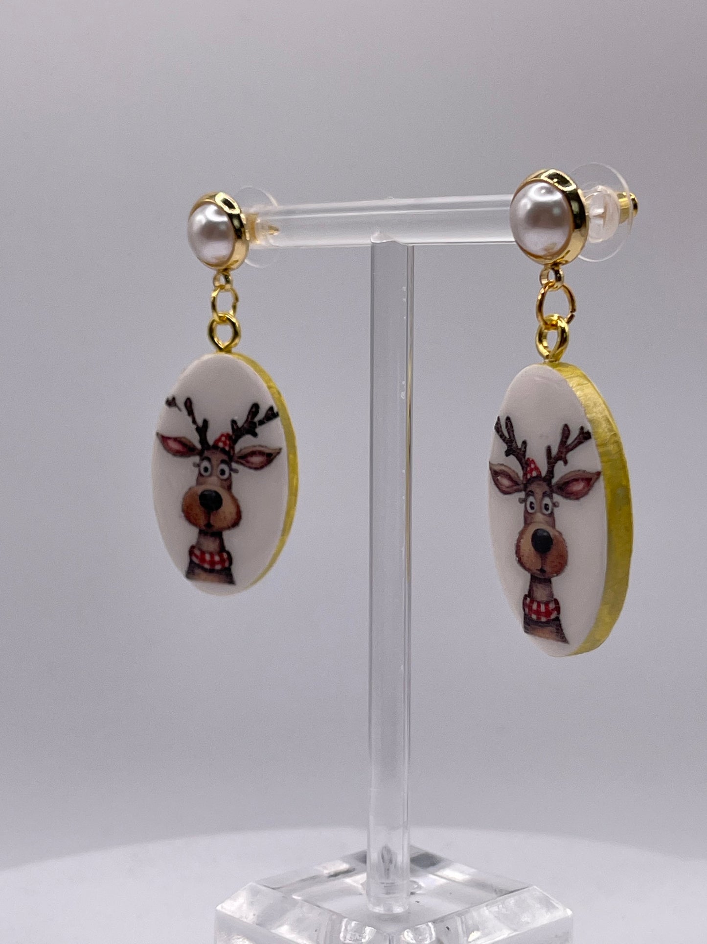 Reindeer Dangle Earrings 1