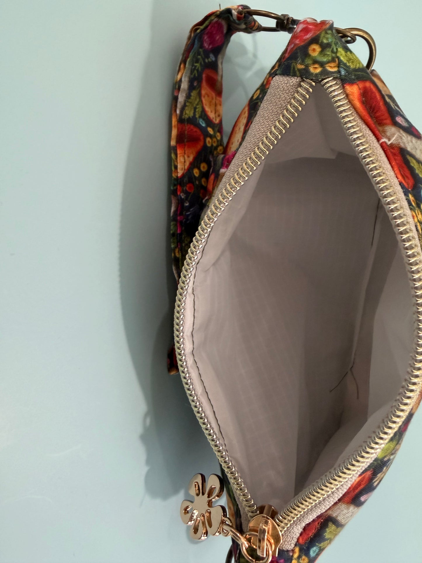 Adjustable Crossbody Phone Case Wallet Convertible Wristlet