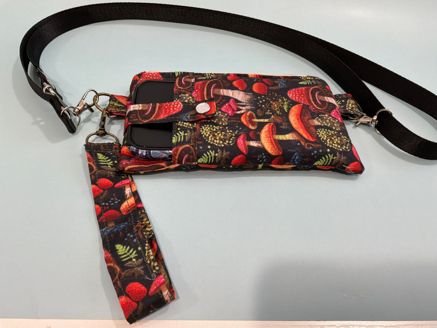 Adjustable Crossbody Phone Case Wallet Convertible Wristlet