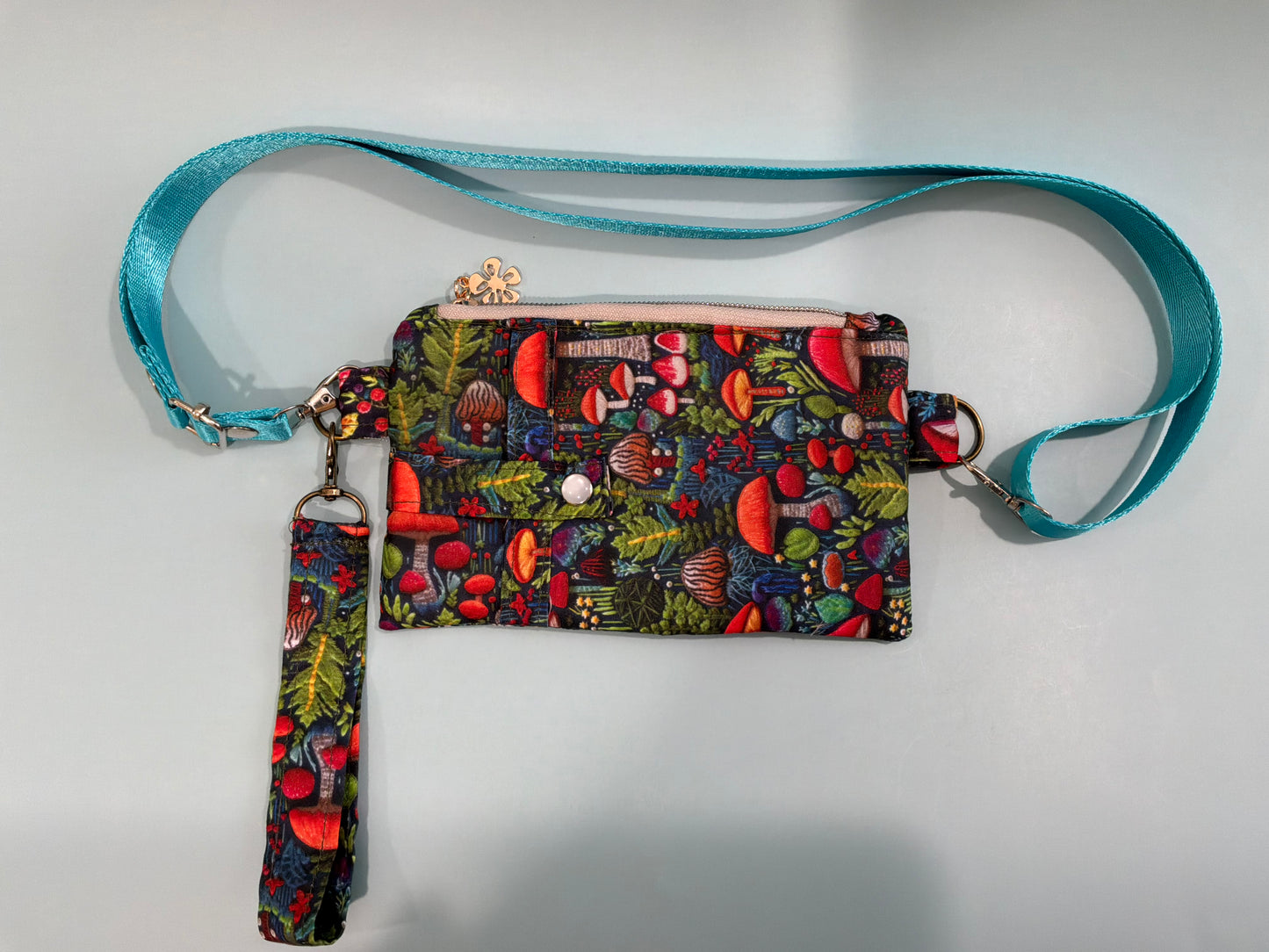 Adjustable Crossbody Phone Case Wallet Convertible Wristlet