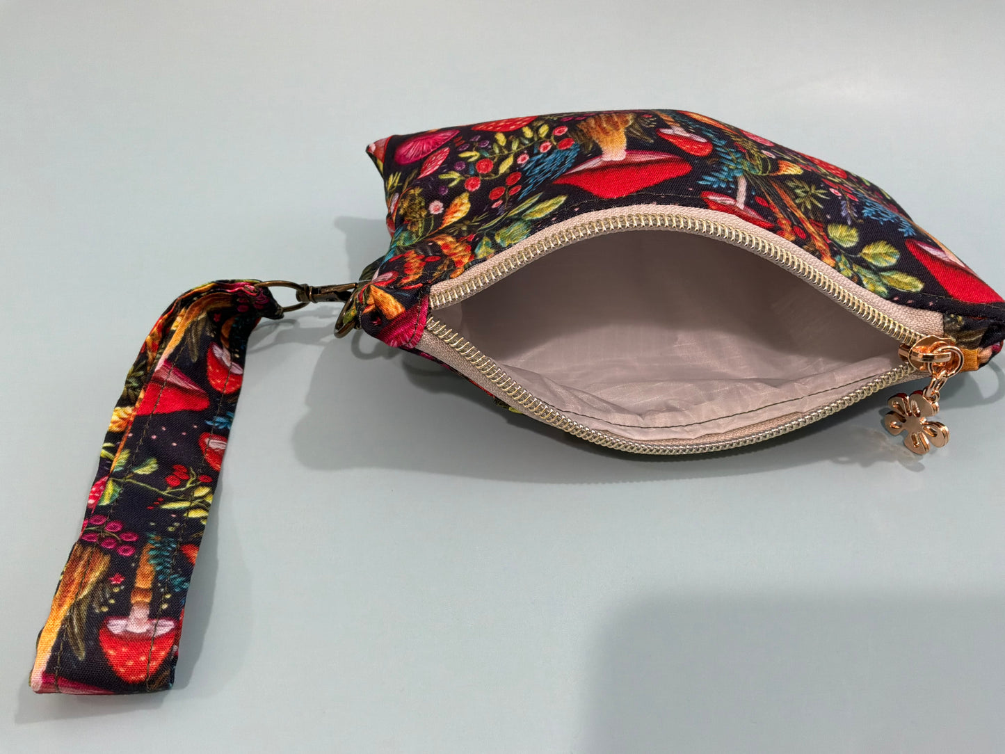 Adjustable Crossbody Phone Case Wallet Convertible Wristlet