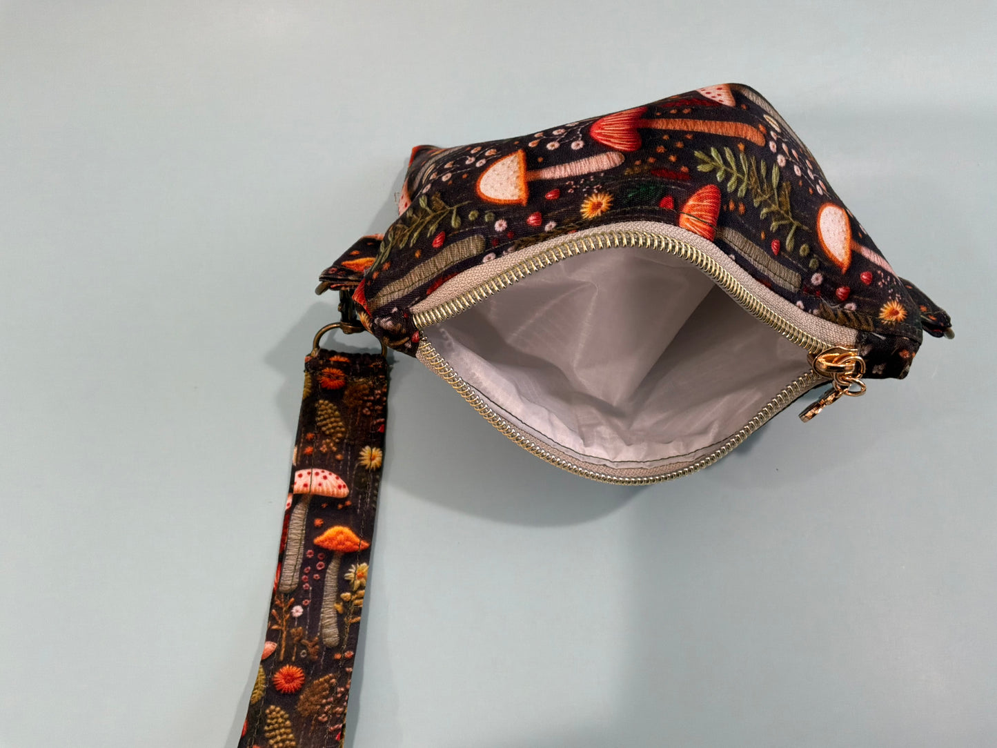 Adjustable Crossbody Phone Case Wallet Convertible Wristlet