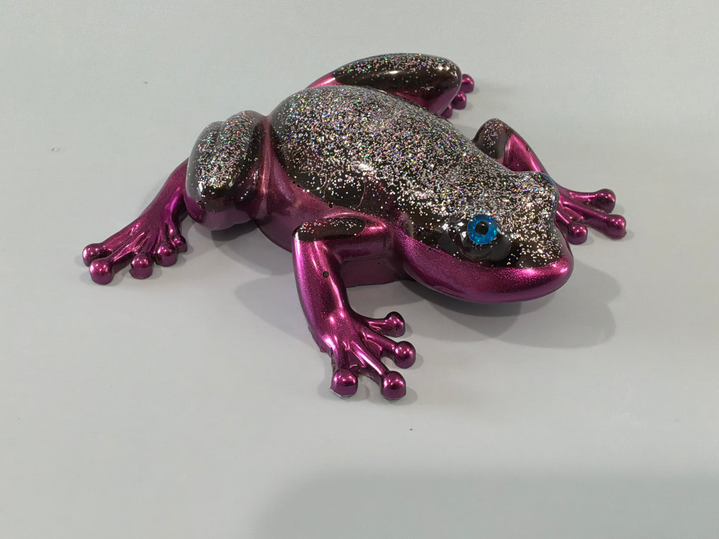 Acrylic Resin Art Frog | Decorative Paperweight