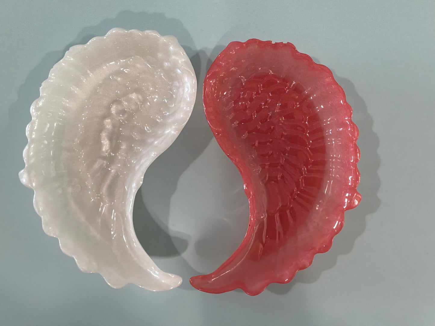 Set of 2 Pink and White Acrylic Resin Angel Wing Trinket Dishes