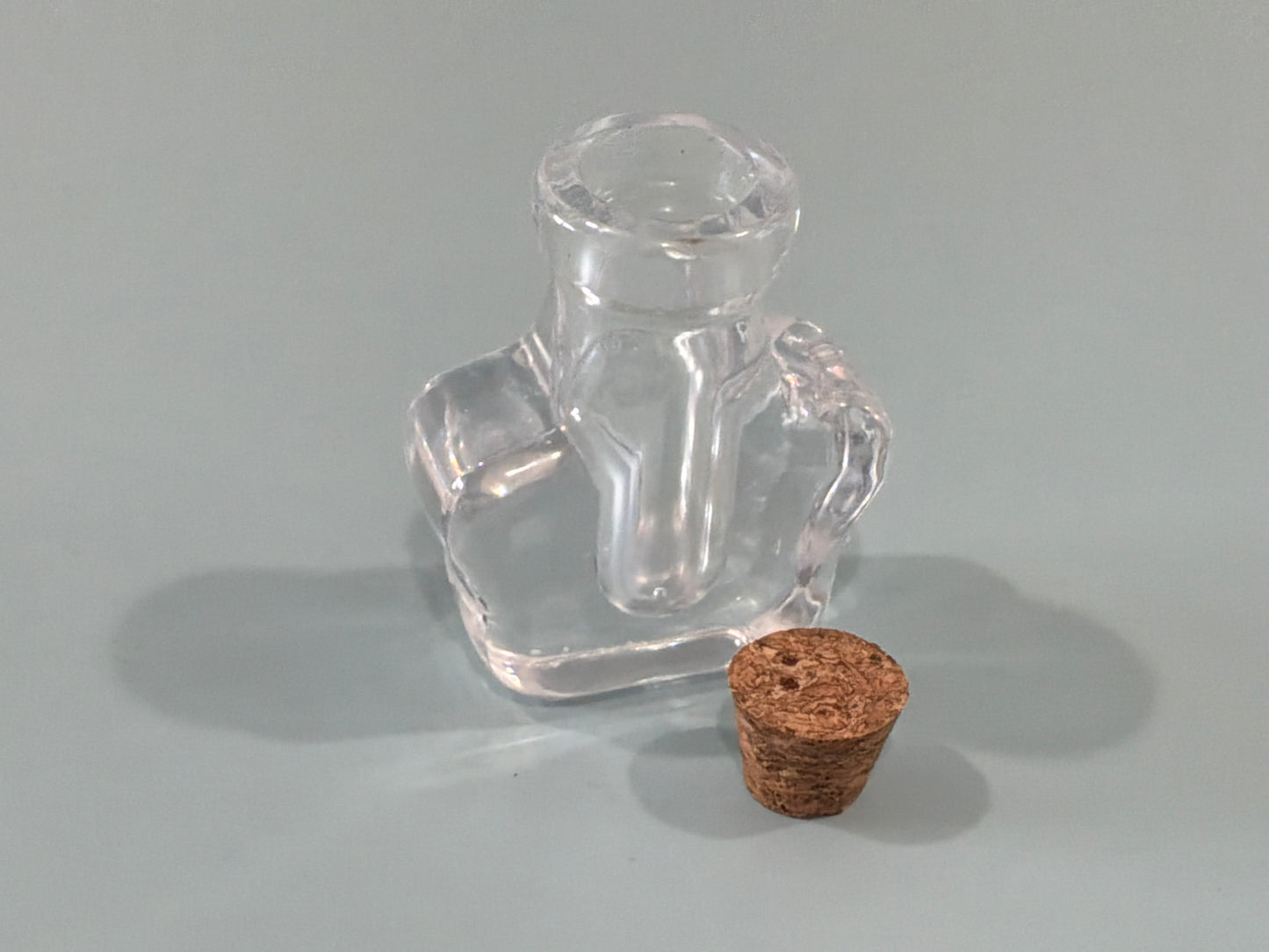 Clear Star-Shaped Acrylic Resin Mini Bottle