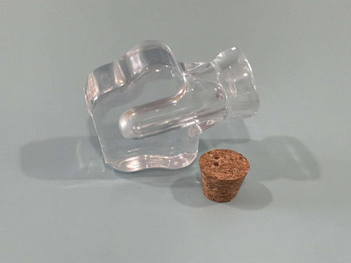 Clear Star-Shaped Acrylic Resin Mini Bottle