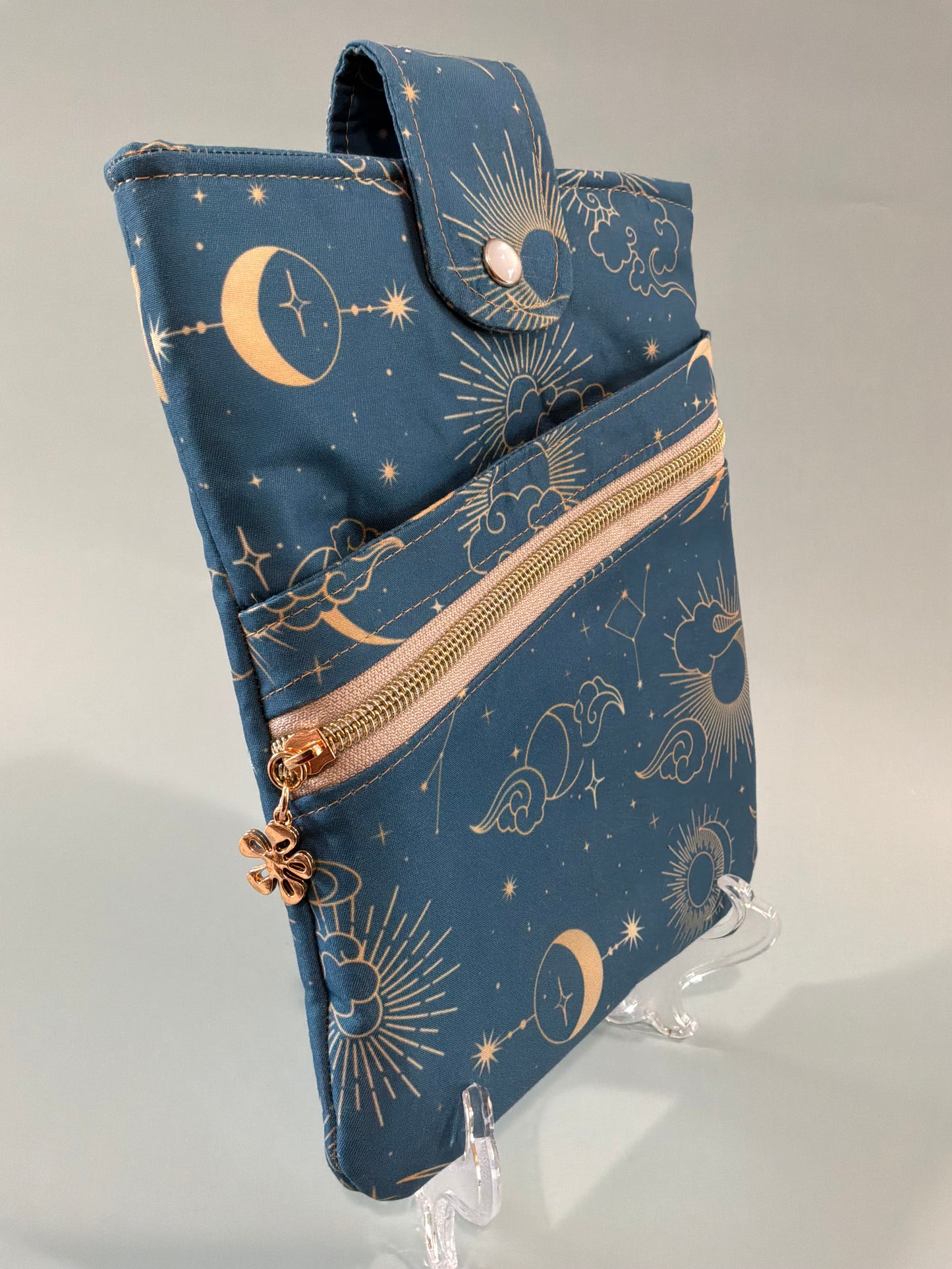 Medium Deluxe Book / Tablet Sleeve