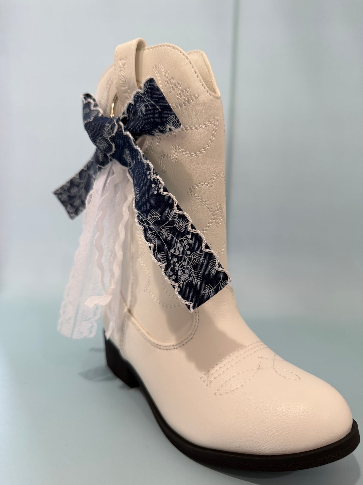 Youth Sized Boot Bows, Rodeo Festival Concert Wear, Western Boot Accessory