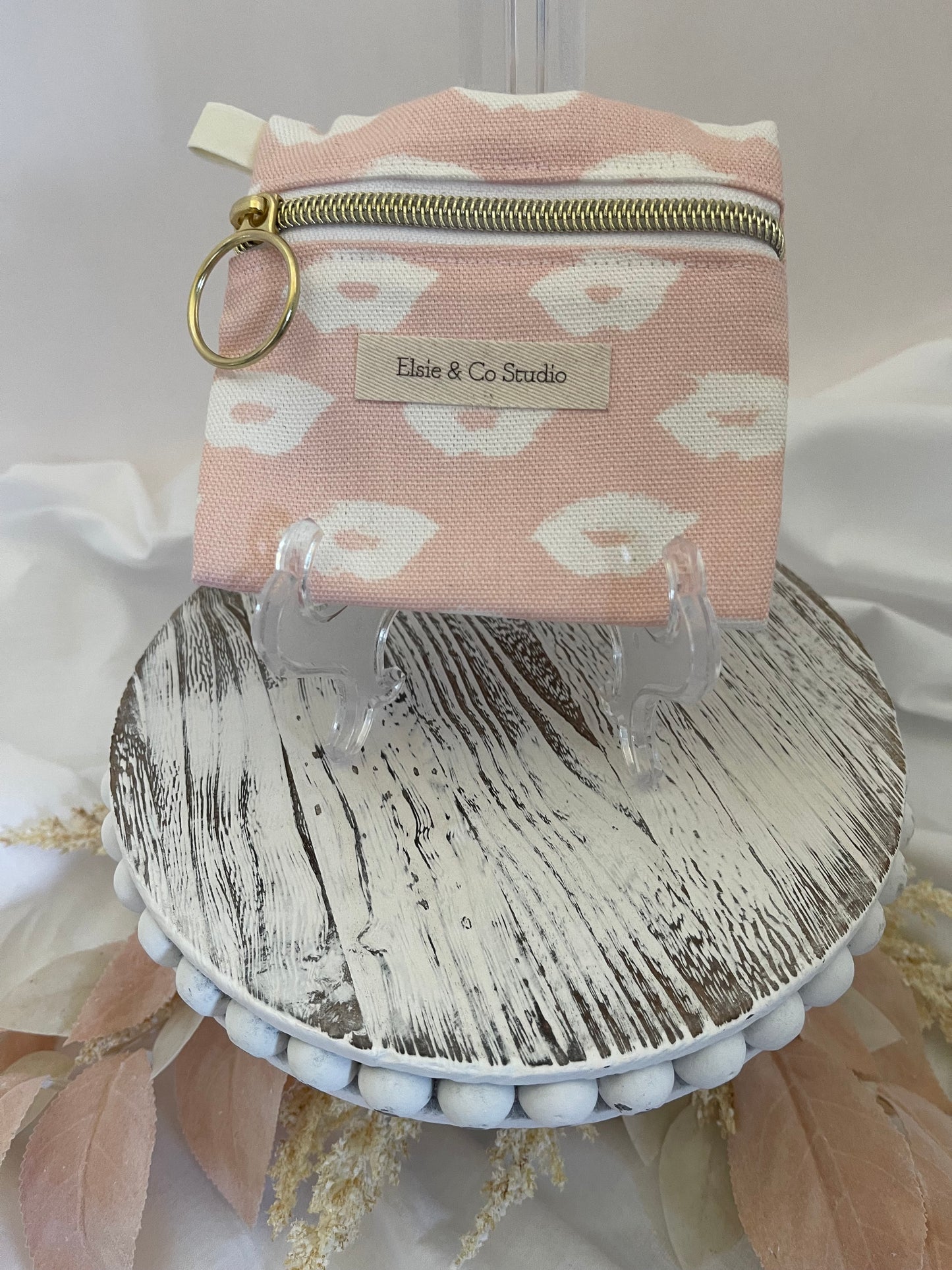 Pink & Cream Lips Wrist Wallet